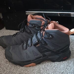 Salomon Womens Gray and Orange Gortex Hiker